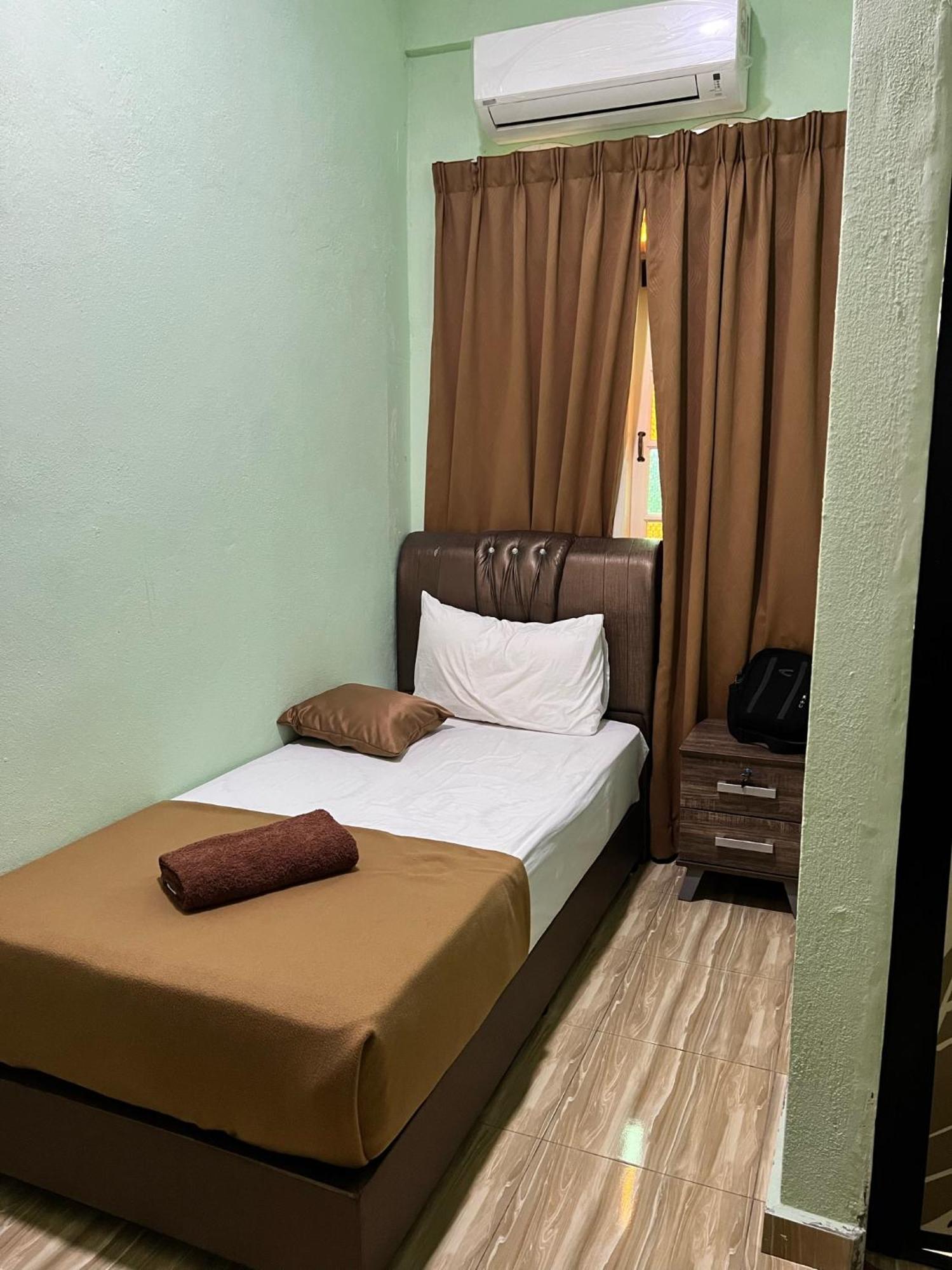 Perhentian Mama'S Hotel Kampong Pasir Hantu Exterior photo